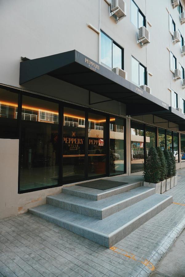 เพพเพอรี ฮิลล์ โฮเต็ล Hotel เชียงใหม่ ภายนอก รูปภาพ